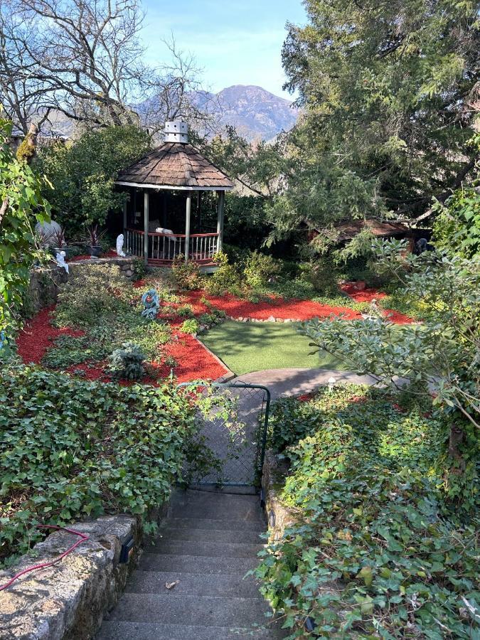 칼리스토가 Foothill House B&B 외부 사진